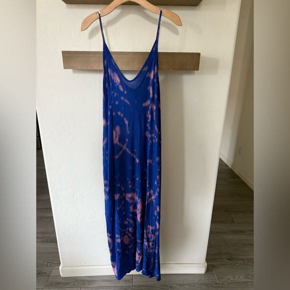 Boutique|Vibrant Blue and Pink Tie-Dye Sleeveless Maxi Dress,Drapey boho style• - Picture 6 of 9